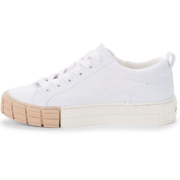 Circus-SamEdelman - Picture 2 of 8